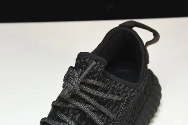 2023) Pirate Black Adidas (2022 Yeezy 350 Boost BB5350 0617